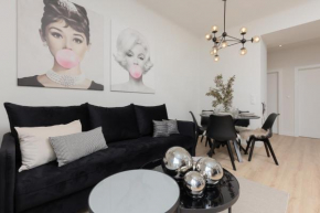 Fashionable City Center Apartment by Noclegi Renters
